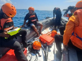Tim SAR Gabungan Cari Korban Tenggelam di Pantai Salumbone Donggala
