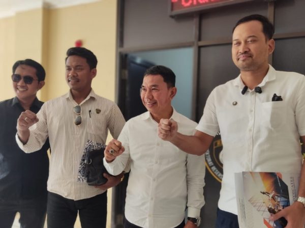 Kasus Dugaan Pencemaran Nama Baik Bergulir, Muhammad Irwan Serahkan Bukti Tambahan ke Polda Sulteng