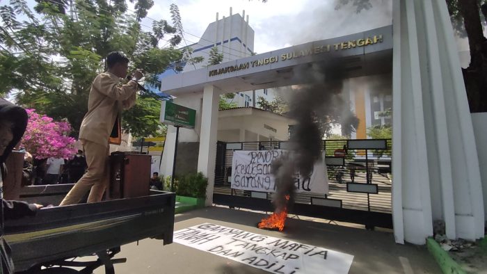 IMM Sulteng Desak Transparansi Penanganan Dugaan Mafia Tanah, Gelar Aksi di BPN dan Kejati