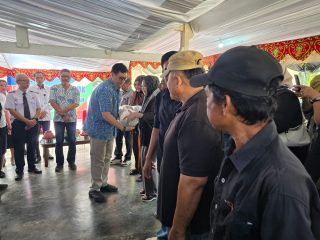 Wagub Reny Tebar 16.800 Benih Nila untuk Petani Sigi