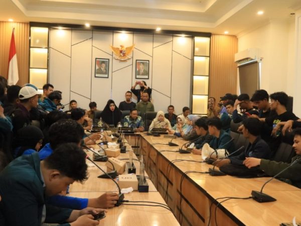 RDP Tak Kunjung Jelas, Aliansi Mahasiswa Kota Palu Pertanyakan Sikap DPRD Sulteng